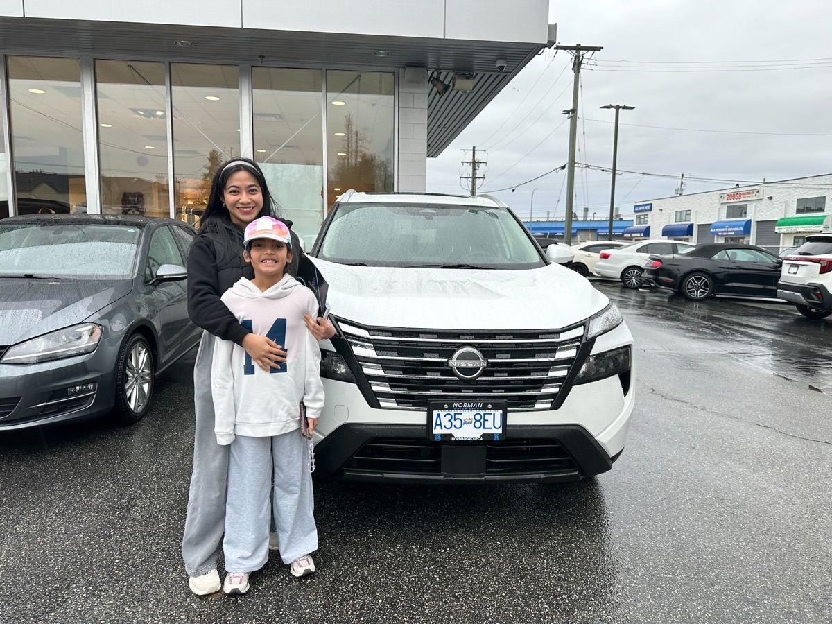 GetGoing customer with their new SUV